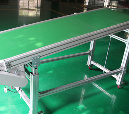 小型皮带爬坡输送机