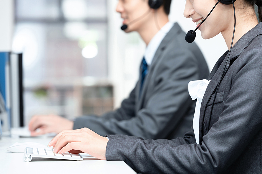 1633924413.jpg 摄图网_501226850_话务员客服代表(非企业商用).jpg